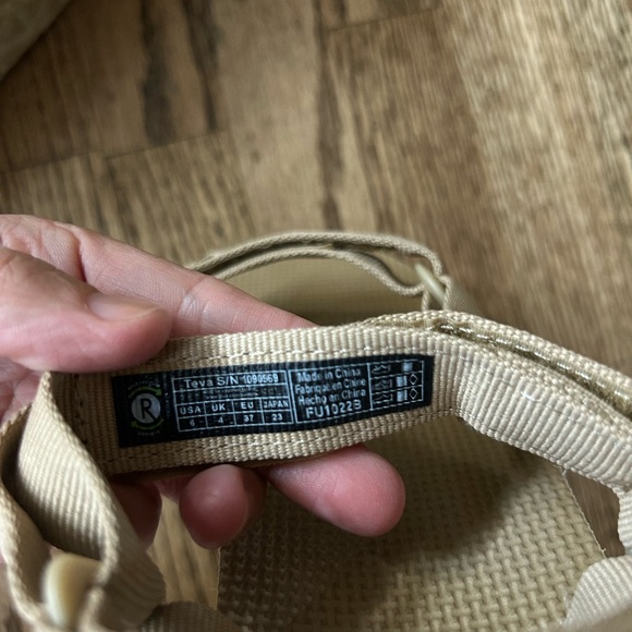 Teva Midform Sandal - Picture 3 of 4